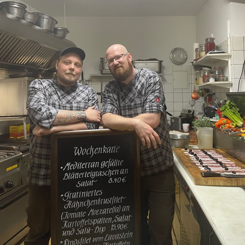 Bilder von Benni und Erik, unseren beiden Köchen